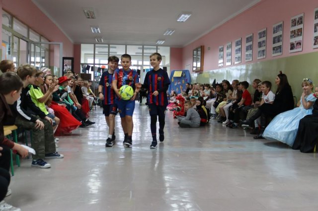 b_1024_768_0_00_images_2023_2024_Swietlica_Bajkowe_Swieto_402565859_805315071396443_8641792788567777437_n